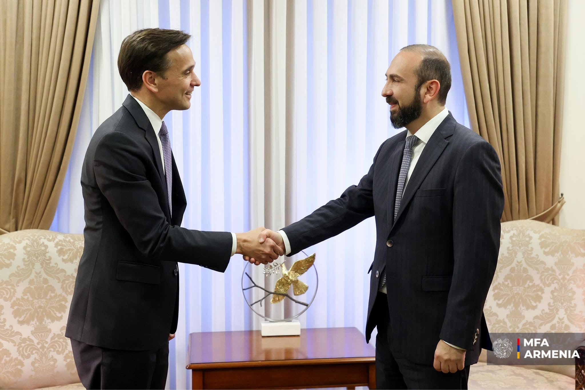 Միրզոյանն ընդունել է ԱՄՆ պետքարտուղարի` եվրոպական և եվրասիական հարցերով փոխտեղակալ Ջոշուա Հաքին
