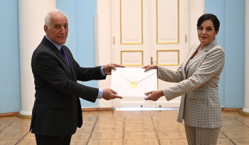 Դուք նոր շունչ կհաղորդեք հայ-ուրուգվայական հարաբերություններին. Խաչատուրյանին իր հավատարմագրերն է հանձնել Հայաստանում Ուրուգվայի դեսպանը