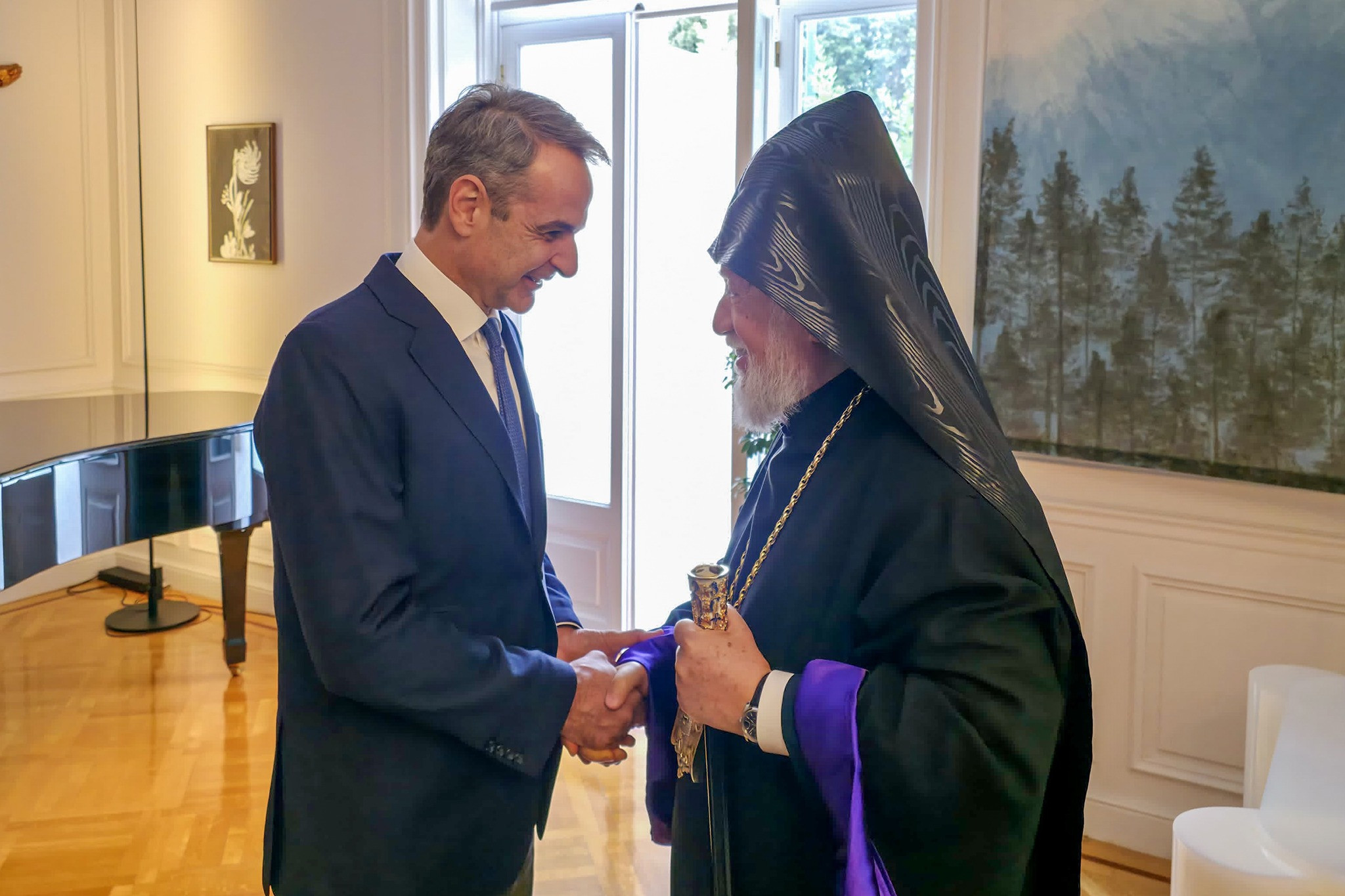 Արամ Ա–ն հանդիպել է Հունաստանի վարչապետի հետ