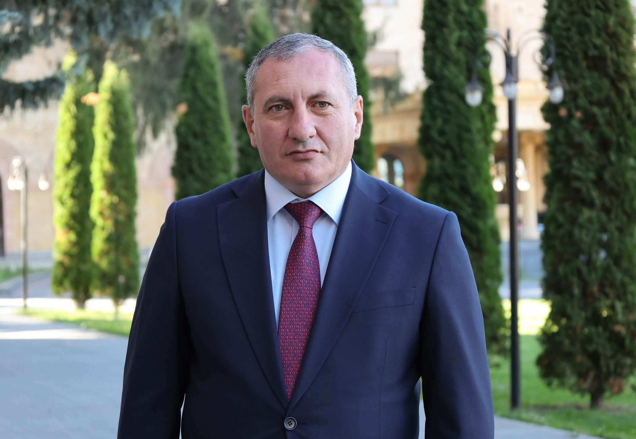 Լոռու մարզպետն աշխատանքից ազատվելու դիմում է գրել