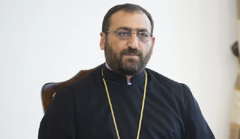 Կաթողիկոսը զավակ ունի՞, թե՞ ոչ. Արշակ սրբազանի պատասխանը