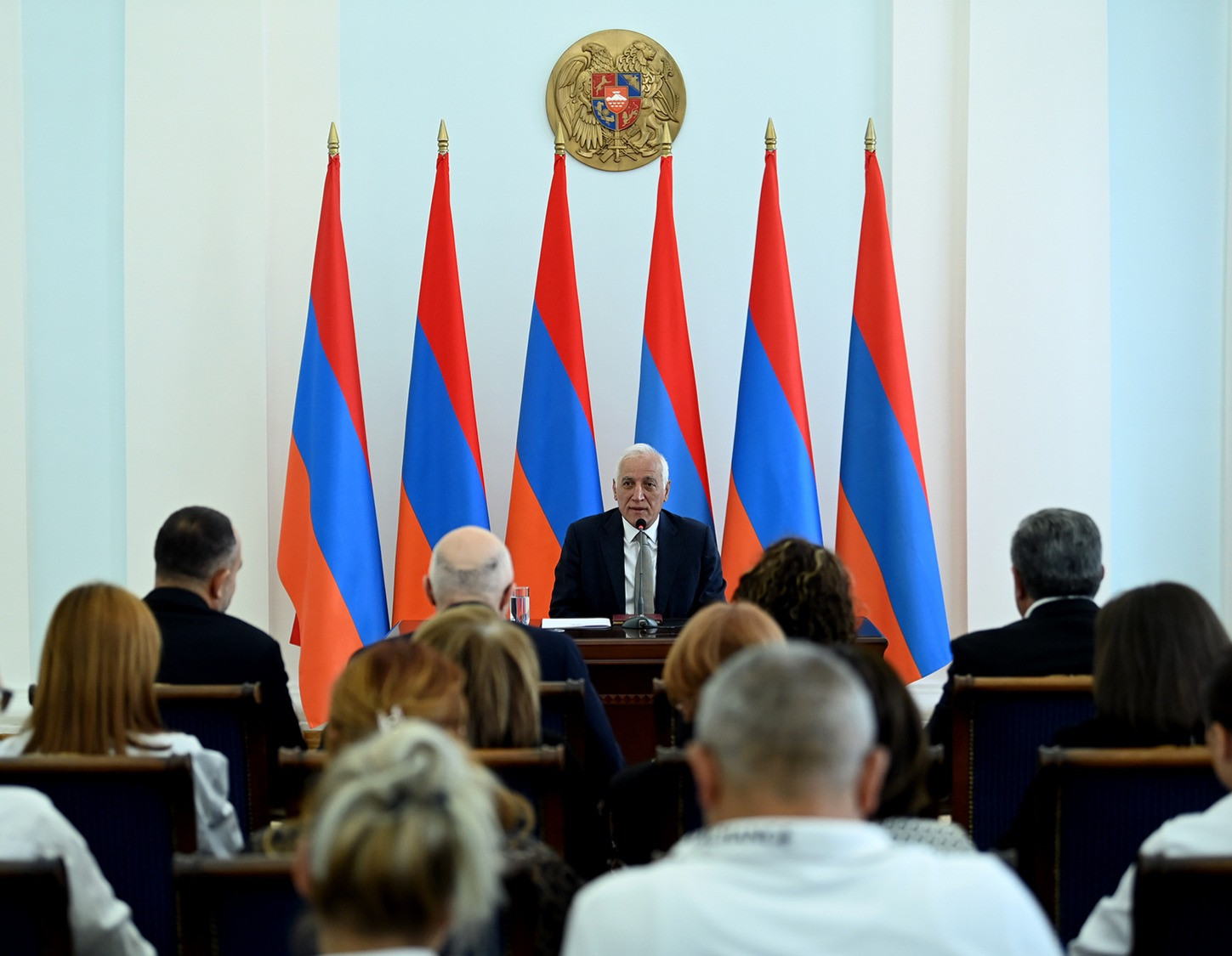 Վահագն Խաչատուրյանը հանդիպել է «Հայաստան» համահայկական հիմնադրամի աշխատակազմի հետ