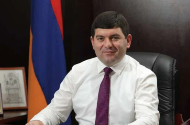 «Պատիվ ունեմ»-ը ներկայացրել է վարչապետի իրենց թեկնածուին