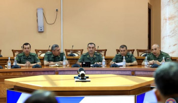 ԶՈՒ գլխավոր շտաբի պետ Էդվարդ Ասրյանը ընդունել է Հնդկաստանի ազգային պաշտպանական քոլեջի պատվիրակությանը