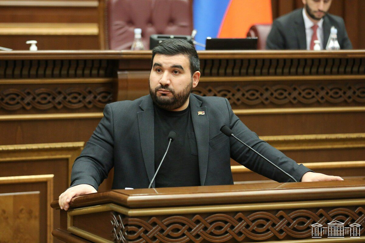 Չեմ բացառում, որ վարչապետը մասնակցի. Վահագն Ալեքսանյանն ասում է, թե ինչպես են գահընկեց անելու Վեհափառին