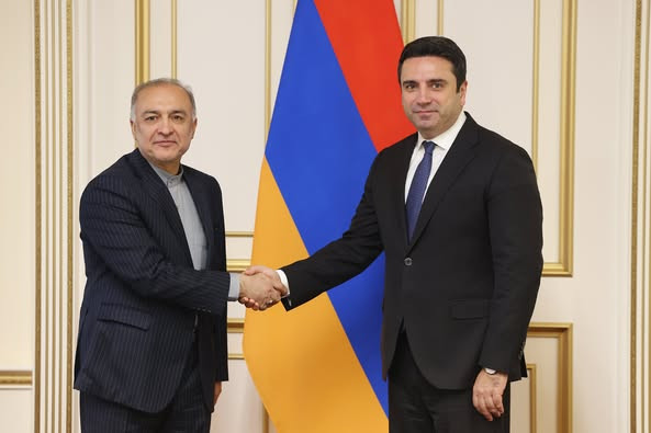 Ալեն Սիմոնյանը հանդիպել է Հայաստանում Իրանի դեսպանի հետ