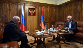 Վահագն Խաչատուրյանը Ռուսաստանի օրվա կապակցությամբ այցելել է Հայաստանում ՌԴ դեսպանատուն