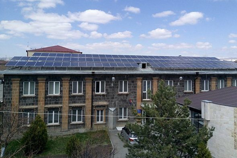 «Գյումրու երեխաների տանը» հայտնաբերվել է 1-ամյա տղայի մшրմին