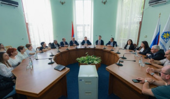 «Էներգետիկ ոլորտը կենսական կարևորություն ունի երկրի համար». Նախարարը «Էլեկտրաէներգետիկական համակարգի օպերատոր»-ի աշխատակազմին է ներկայացրել տնօրենի պաշտոնակատարին