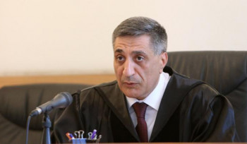 Քանի որ Սամվել Կարապետյանի կալանքի որոշման բողոքարկումը մակագրվել է դատավոր Արմեն Դանիելյանին, որոշել ենք հետ վերցնել այն. փաստաբան