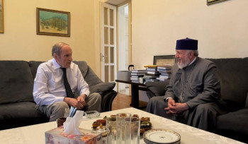 Լևոն Տեր-Պետրոսյանն իր առանձնատանը հյուրընկալել է Ամենայն Հայոց Կաթողիկոս Գարեգին Երկրորդին. ի՞նչ են զրուցել
