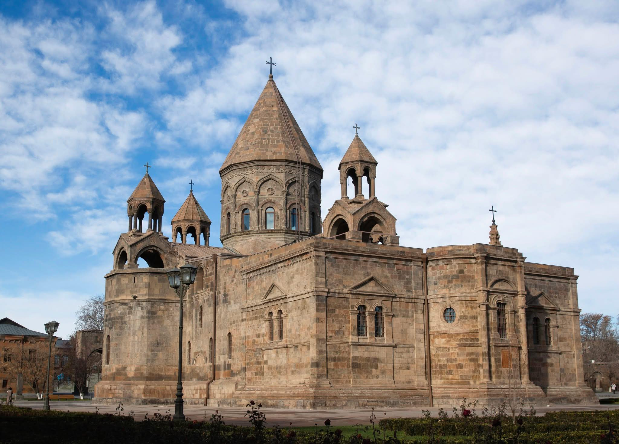 Մայր Աթոռը Միքայել Սրբազանի կալանքի վերաբերյալ հայտարարություն է տարածել