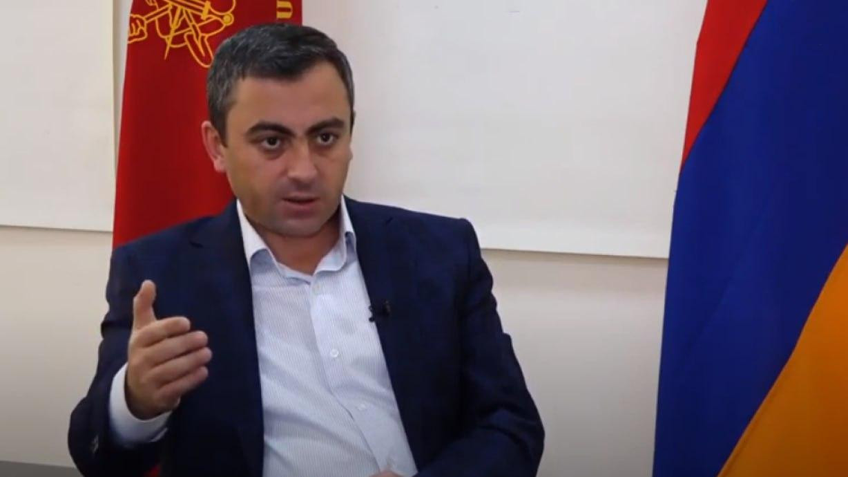 Հարգելի նախագահ Էմանուել Մակրոն, Ձեր «աջակցությունը» Նիկոլ Փաշինյանին փաստացի նպաստում է ոչ թե ժողովրդավարության, այլ բռնապետության կայացմանը Հայաստանում․ Իշխան Սաղաթելյան