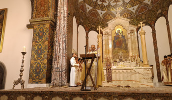 Թշնամին նրանց դատում է, որովհետև նրանք իրենց անձով վկայում են Արցախի անկախության իրավունքի մասին․ Արցախի թեմի առաջնորդ
