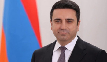 Ոչ մեկ չպետք է իրեն վեր դասի օրենքից. Ալեն Սիմոնյանի ուղերձը Սահմանադրության օրվա առթիվ