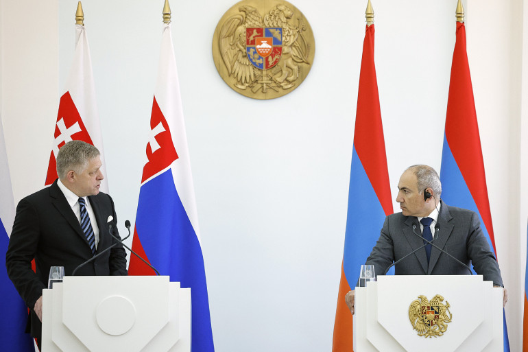 Արդյոք ՀՀ-ն Երևան այցի ընթացքում Սլովակիայի վարչապետից պարզաբանում է խնդրել երկրի պաշտպանության նախարարի սկանդալային հայտարարությունների վերաբերյալ․ ԱԳՆ-ն լռում է