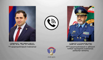 Սուրեն Պապիկյանը հեռախոսազրույց է ունեցել ԻԻՀ պաշտպանության և զինված ուժերի աջակցման նախարար, բրիգադի գեներալ Ազիզ Նասիրզադեի հետ
