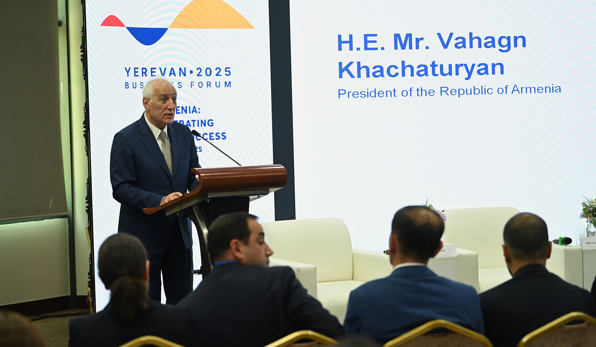 Միայն Հարավային Կովկասի բոլոր երկրների մասնակցությամբ, շահերի համադրմամբ մենք պատմական հնարավորություն կունենանք ստեղծելու բարգավաճման համար անհրաժեշտ նախադրյալներ. Խաչատուրյան