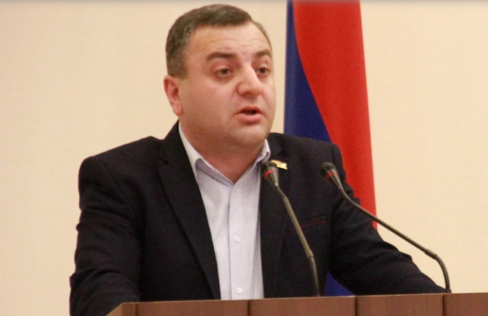 Դավիթ Գալստյանն ու 590 հազար դոլար հափշտակածը՝ նույն խցում. «Հրապարակ»