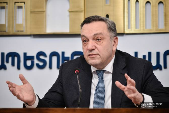 Դատախազությունը պահանջում է Ավետ Ադոնցից բռնագանձել անշարժ գույք և դրամական միջոցներ