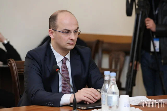 ԱԱԾ տնօրենի երեք տեղակալները վերանշանակվել են իրենց պաշտոններում