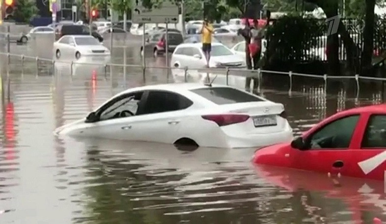 Մոսկվայում ուժեղ անձրևներ և քամիներ են