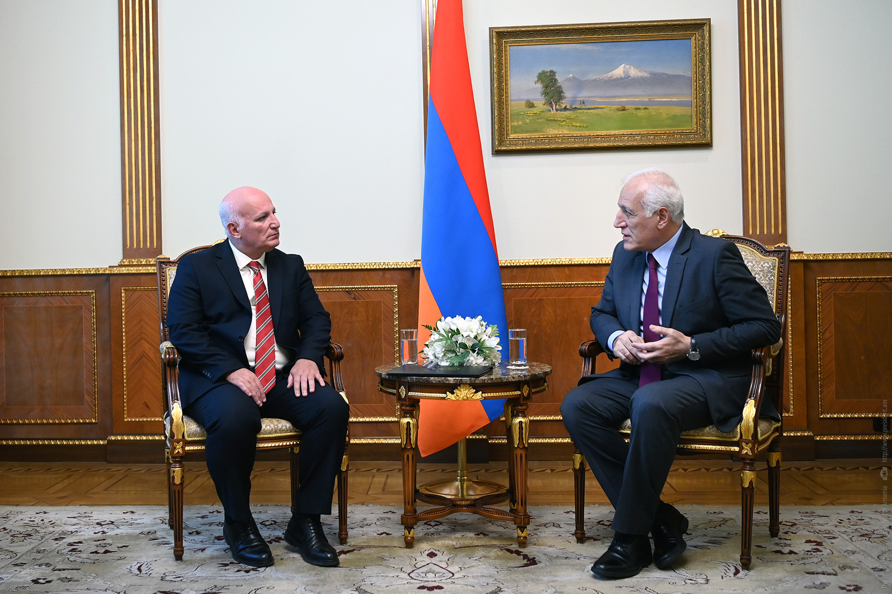 Վահագն Խաչատուրյանը և ՀԾԿՀ նախագահը քննարկել են ՀԷՑ-ի հետ կապված հարցեր