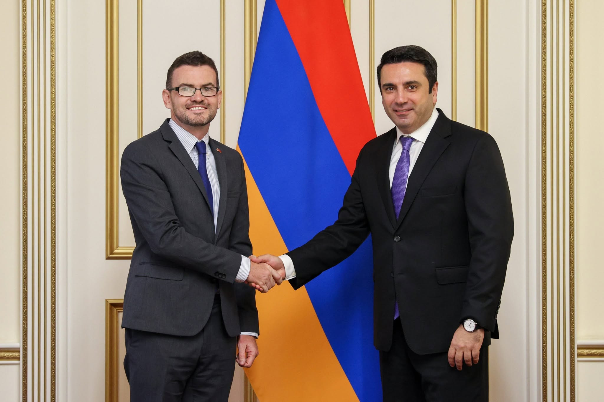 Ալեն Սիմոնյանը հանդիպել է իր առաքելությունն ավարտող  Միացյալ Թագավորության արտակարգ եւ լիազոր դեսպանին