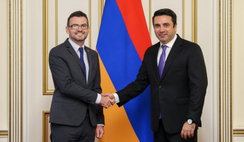 Ալեն Սիմոնյանը հանդիպել է իր առաքելությունն ավարտող  Միացյալ Թագավորության արտակարգ եւ լիազոր դեսպանին