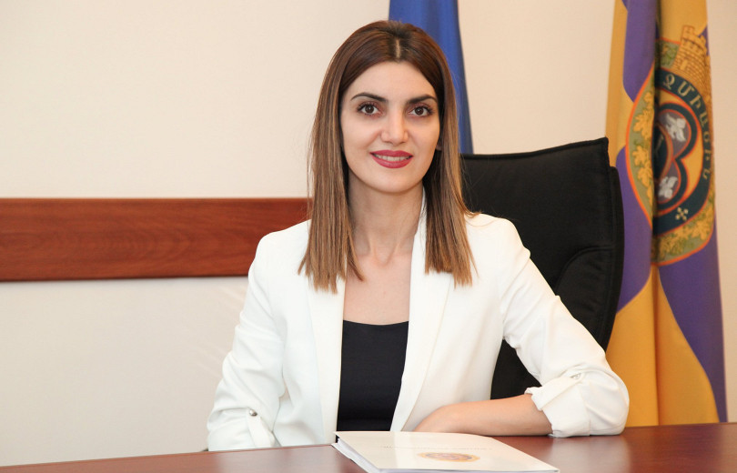 էջմիածնի նախկին համայնքապետ Դիանա Գասպարյանի սկեսրոջը մեղադրանք են ներկայացրել փողերի լվացման հատկանիշներով. ArmLur.am