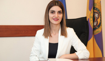 էջմիածնի նախկին համայնքապետ Դիանա Գասպարյանի սկեսրոջը մեղադրանք են ներկայացրել փողերի լվացման հատկանիշներով. ArmLur.am