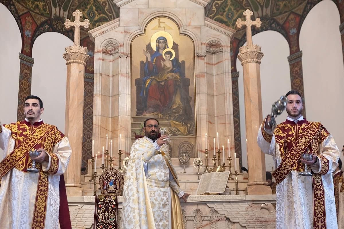Թող Տիրոջ արդար ձեռքը ծանրանա նրանց վրա, ովքեր մարտնչում են Աստուծո և Իր Սուրբ Եկեղեցու դեմ, նրանց վրա, ովքեր հարվածում են հիմքերին հայոց պետության. Արշակ արքեպիսկոպոս