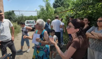 Վանաձորում հերթական բախումը տեղի ունեցավ ջրի համար․ բնակիչները չթույլատրեցին անջատել ջուրը․ Shamshyan.com