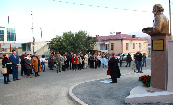 Արցախն իր որոշումները կայացրել է ինքնիշխանության իրավունքով և որևէ պարտավորություն չի ունեցել՝ «թույլտվություն» ստանալու հարևան պետությունից․  հայտարարություն