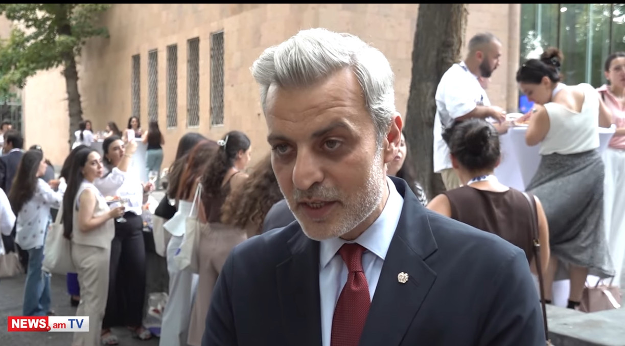 Ջենիֆեր Լոպեսի թիմը ոչ թե 2, այլ 11 օր է մնացել Հայաստանում. փոխնախարարը` համերգի ծախսերի մասին. News.am