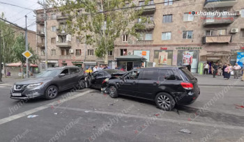 Ազատության պողոտայում բախվել են «Lexus»-ը, «Mitsubishi»-ն, «Nissan Rogue»-ը և «Honda»-ն