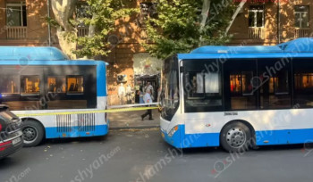 Երևանում «Zhongtong» մակնիշի քաղաքային ավտոբուսը վրшերթի է ենթարկել քաղաքային մեկ այլ ավտոբուսի վարորդին