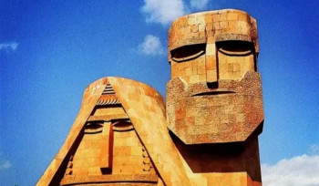 ՀՀ իշխանությունները հերթական անգամ առկա մարտահրավերները փորձում են մատուցել որպես «աննախադեպ հաջողություն»՝ շրջանցելով այն արձանագրումը, որ այդ գինն իրենք վճարել են Արցախի անունը այլևս չտալով. «Ապրելու երկիր» կուսակցություն