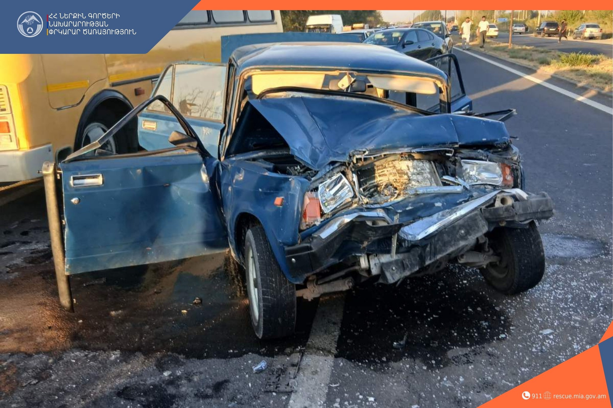 Արմավիր-Մրգաշատ ավտոճանապարհին բախվել են «Nissan», «VAZ» և «Volkswagen» մակնիշների ավտոմեքենաները