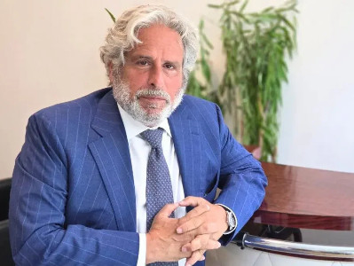Երկխոսության խնդրանքին Հայաստանի վարչապետի աշխատակազմի ղեկավարը պատասխանել է անպարկեշտ բառախաղով. Ամստերդամ