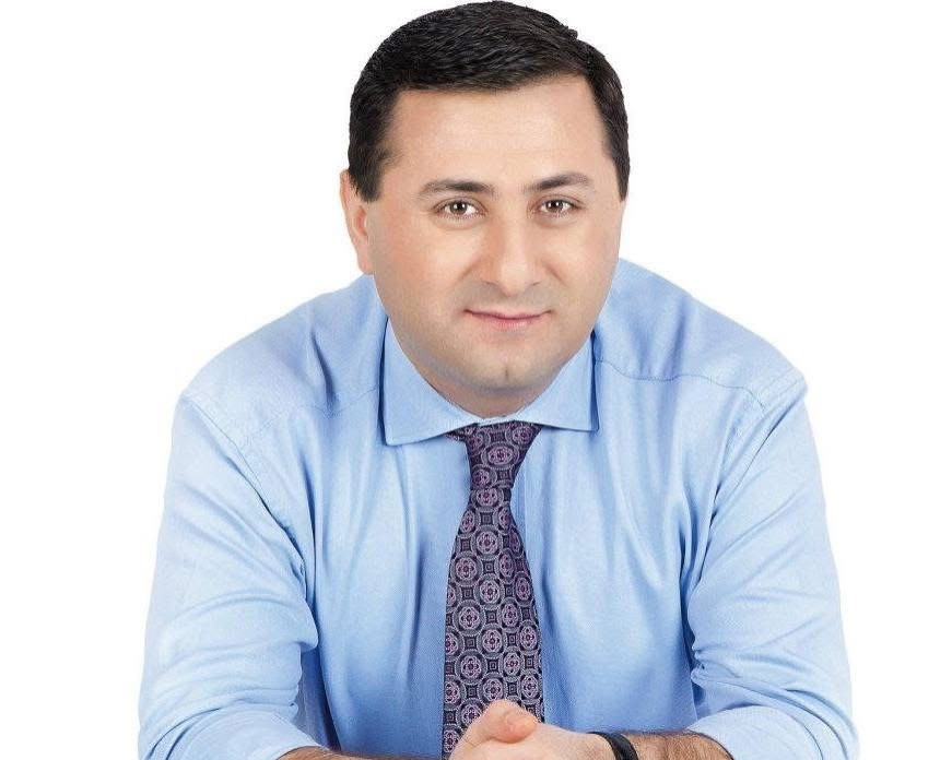 Գրառման պատճառով. Հայաստանի ամերիկյան համալսարանը Սամվել Ֆարմանյանին առաջարկել է ընդհատել դասավանդումը