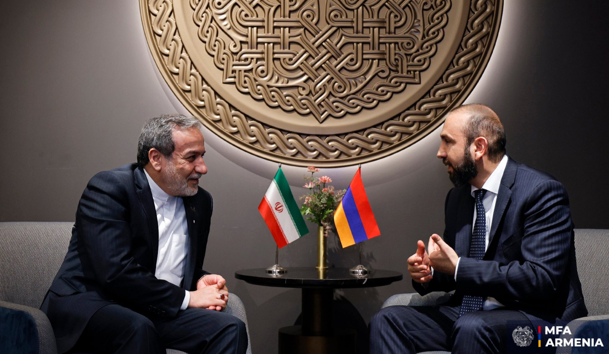 Միրզոյանը և Արաղչին քննարկել են «Թրամփի» երթուղին