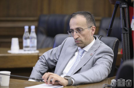 ՔՊ-ում շոկի մեջ են, թե Թորոսյանը ինչպես կարողացավ նորից Փաշինյանի վստահությունը շահել. «Ժողովուրդ»