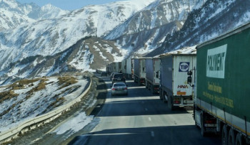 Վերին Լարս տանող ճանապարհը կրկին փակվել է բեռնատարների համար