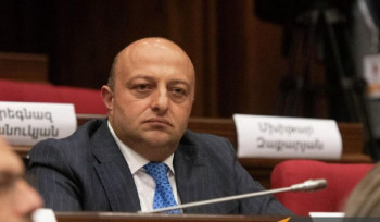Դատարանը երեք ամսով երկարաձգեց չորս անչափահաս երեխայի հոր՝ Արթուր Սարգսյանի կալանքի ժամկետը