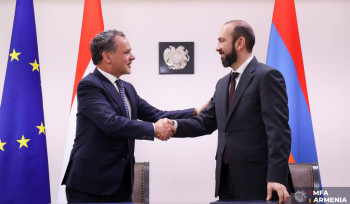 Միրզոյանը շնորհակալություն է հայտնել Կասպար Վելդկամպին Նիդեռլանդների ԱԳ նախարարի պաշտոնում համագործակցության համար