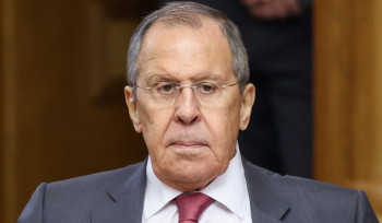 Մակրոնը գիշերը վատ է զգում իր խոսքերի համար. Լավրով