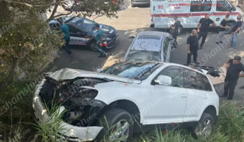 Երևան-Սևան ճանապարհին «Volkswagen»-ը դուրս է եկել երթևեկելի գոտուց և բախվել կայանված մեքենաներին