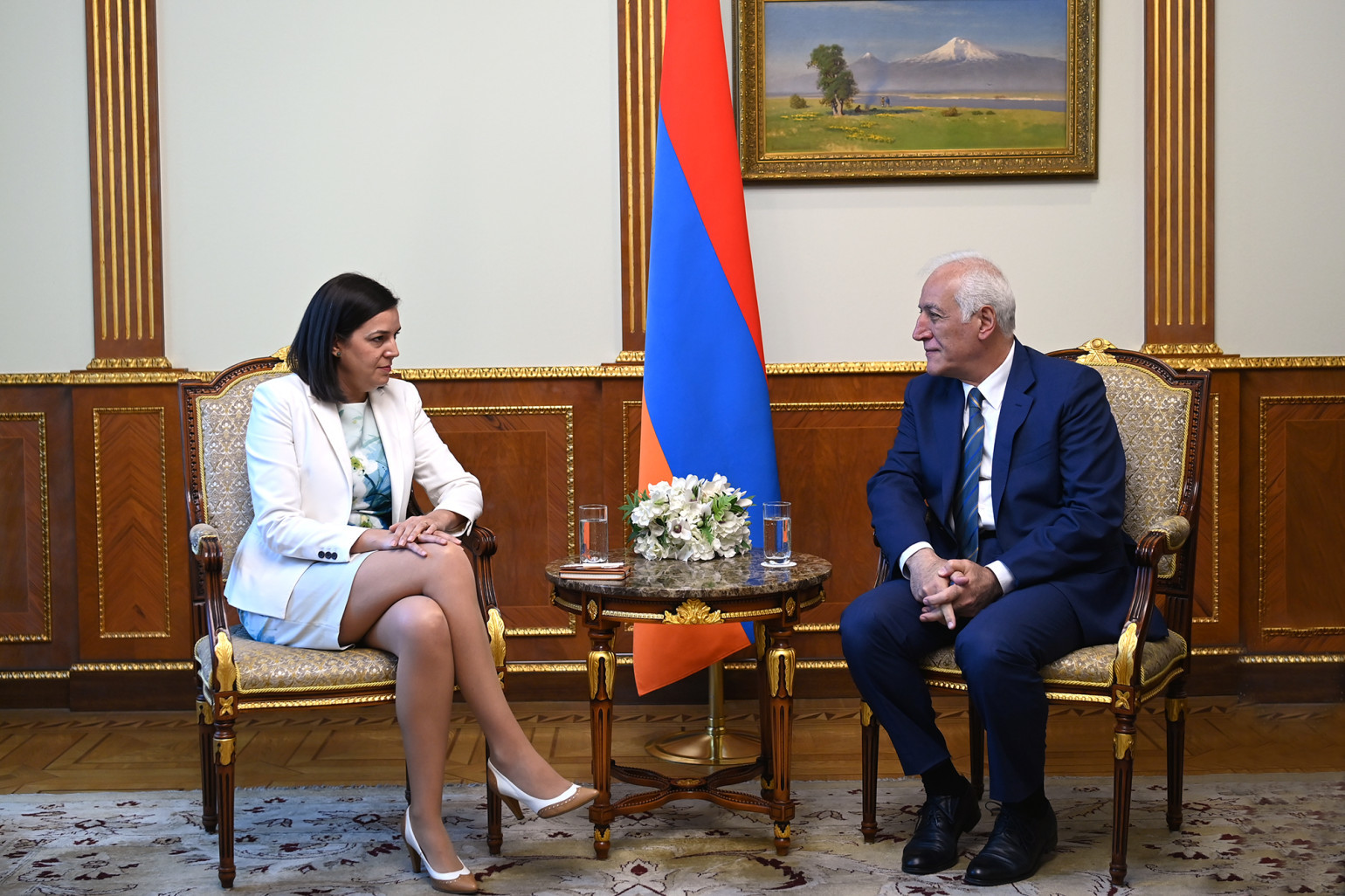 Անկախության 200-ամյակը կարևոր և խորհրդանշական տոն է Ուրուգվայի համար. Խաչատուրյանն ընդունել է ՀՀ-ում Ուրուգվայի դեսպանին