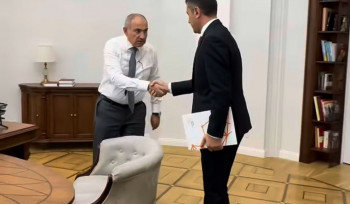 Փաշինյանը հանդիպել է Կադաստրի կոմիտեի ղեկավարի հետ (տեսանյութ)